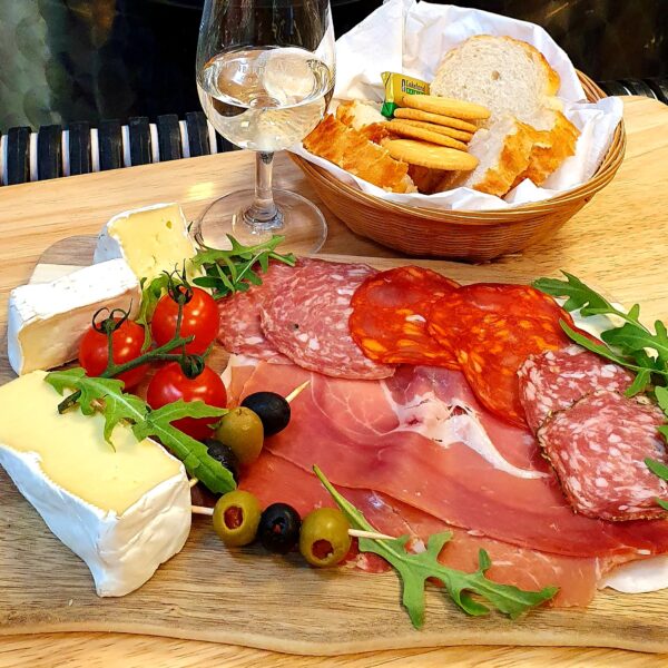 Cheese & Charcuterie Platter